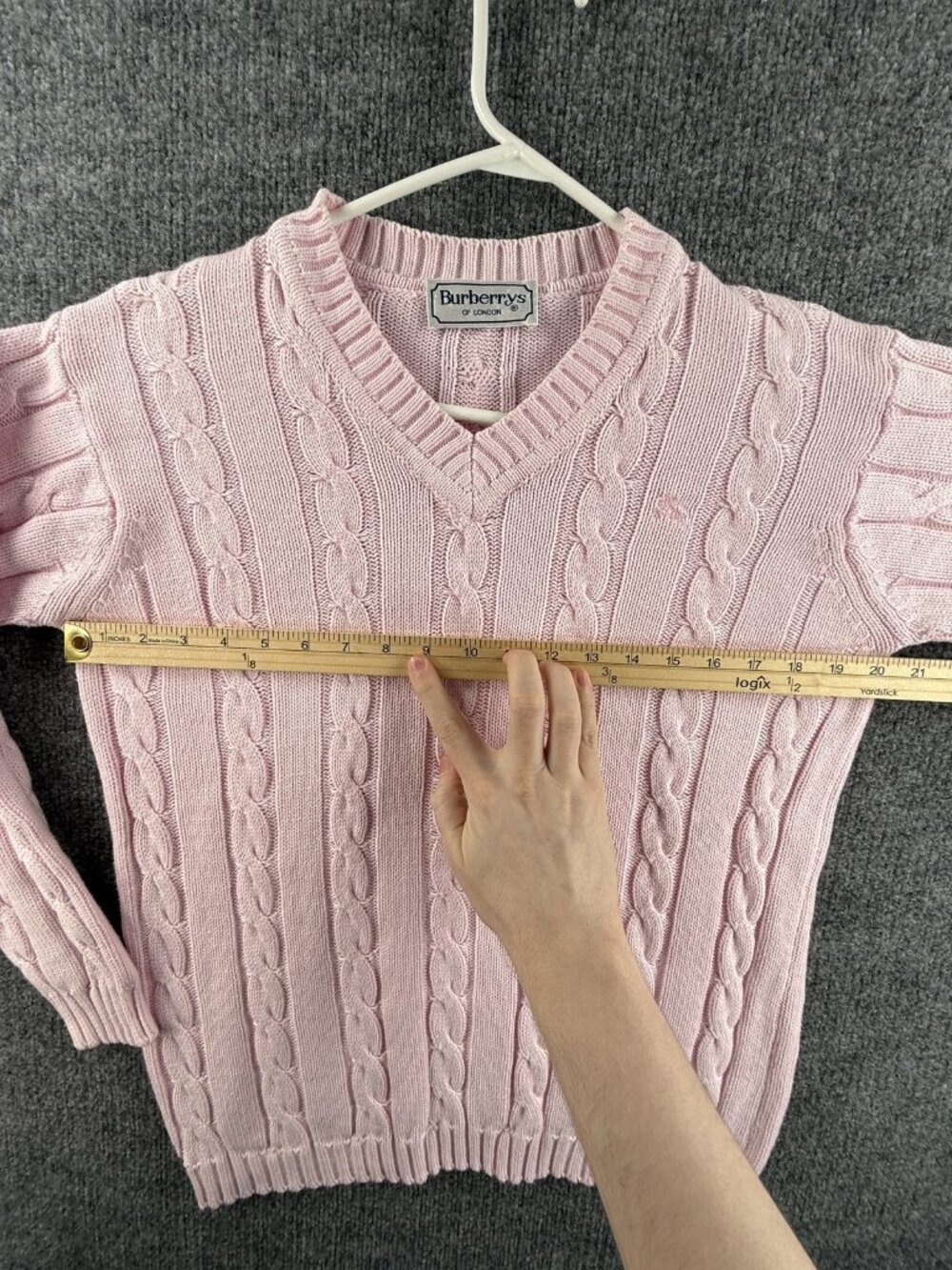 Burberry Cable Knit Pink Medium V-Neck Logo Pullover Sweater Long Sleeve Knit - Picture 7 of 16
